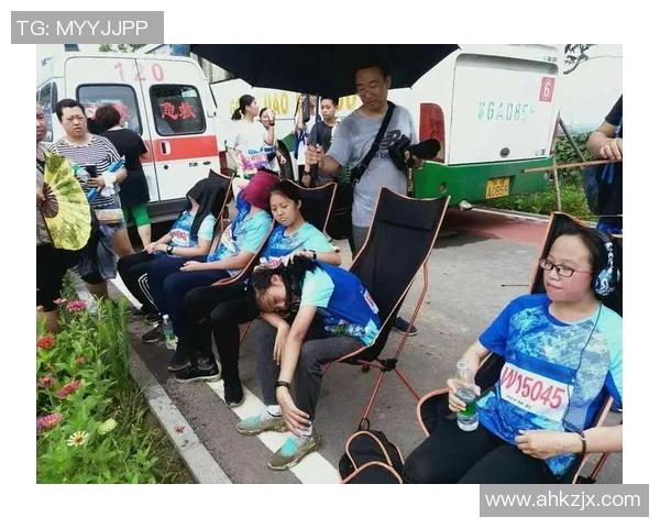 曹格足球明星粉丝热情高涨共同见证绿茵场上的激情与荣耀